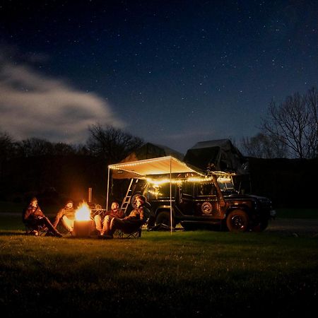 Land Rover Defender Camper Hire Morpeth Buitenkant foto