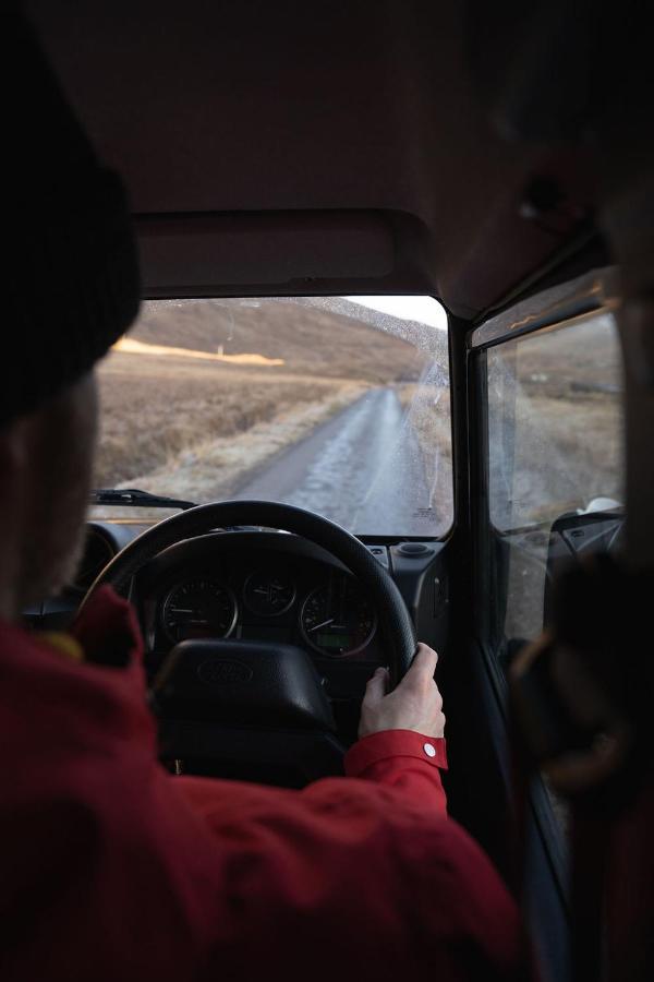 Land Rover Defender Camper Hire Morpeth Buitenkant foto
