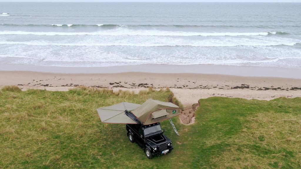 Land Rover Defender Camper Hire Morpeth Buitenkant foto